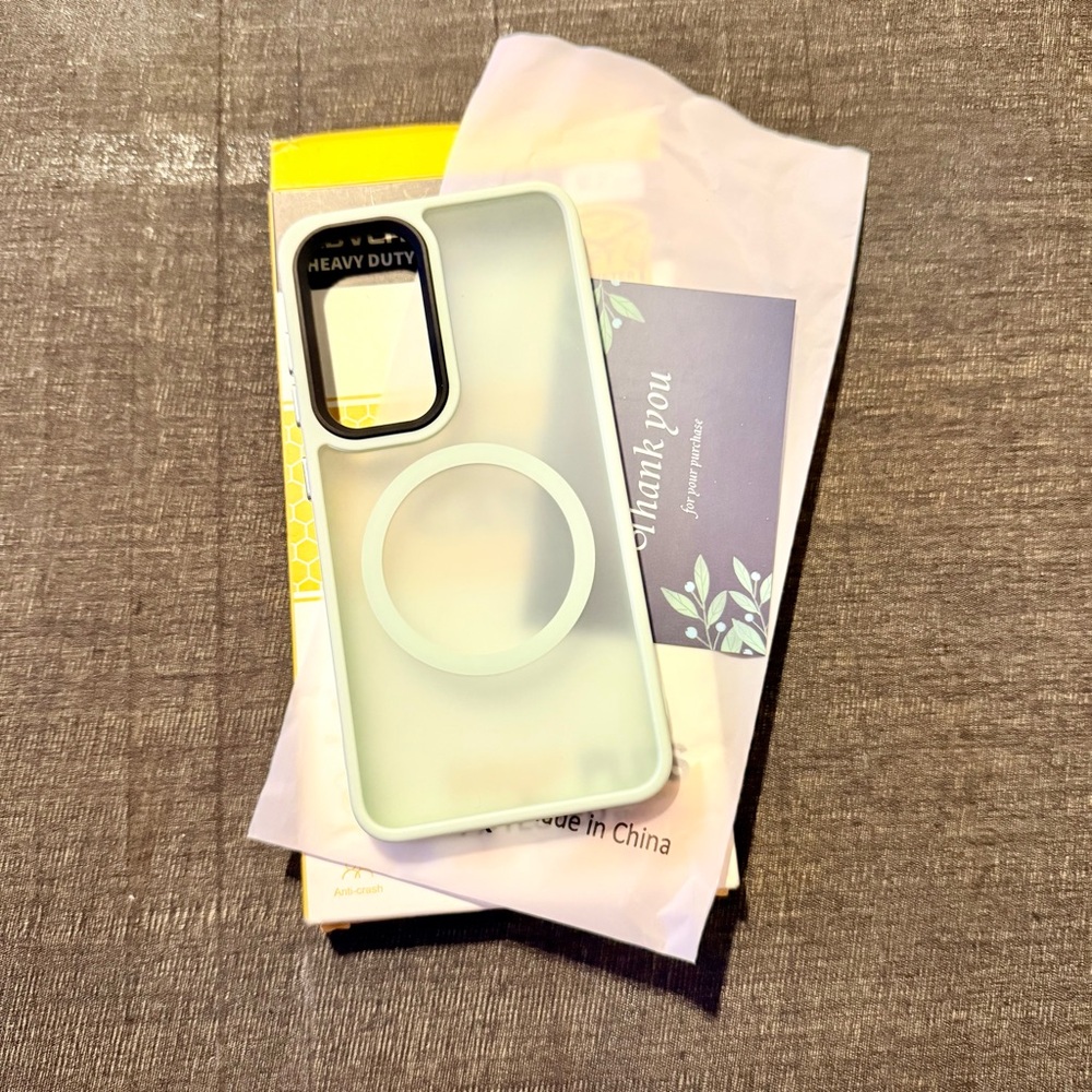 NWT phone Case for s34